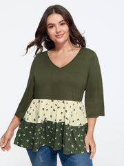 Stretch V-Neck Floral Print Tiered Ruffle Top