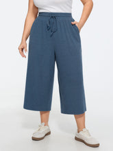 Stretchy Textured Cropped Wide-Leg Pants