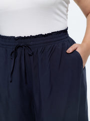Drawstring Waist Pockets Relaxed-Fit Shorts