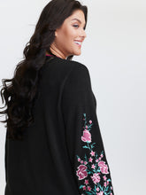 Embroidered Sleeve Contrast Trim Pullover