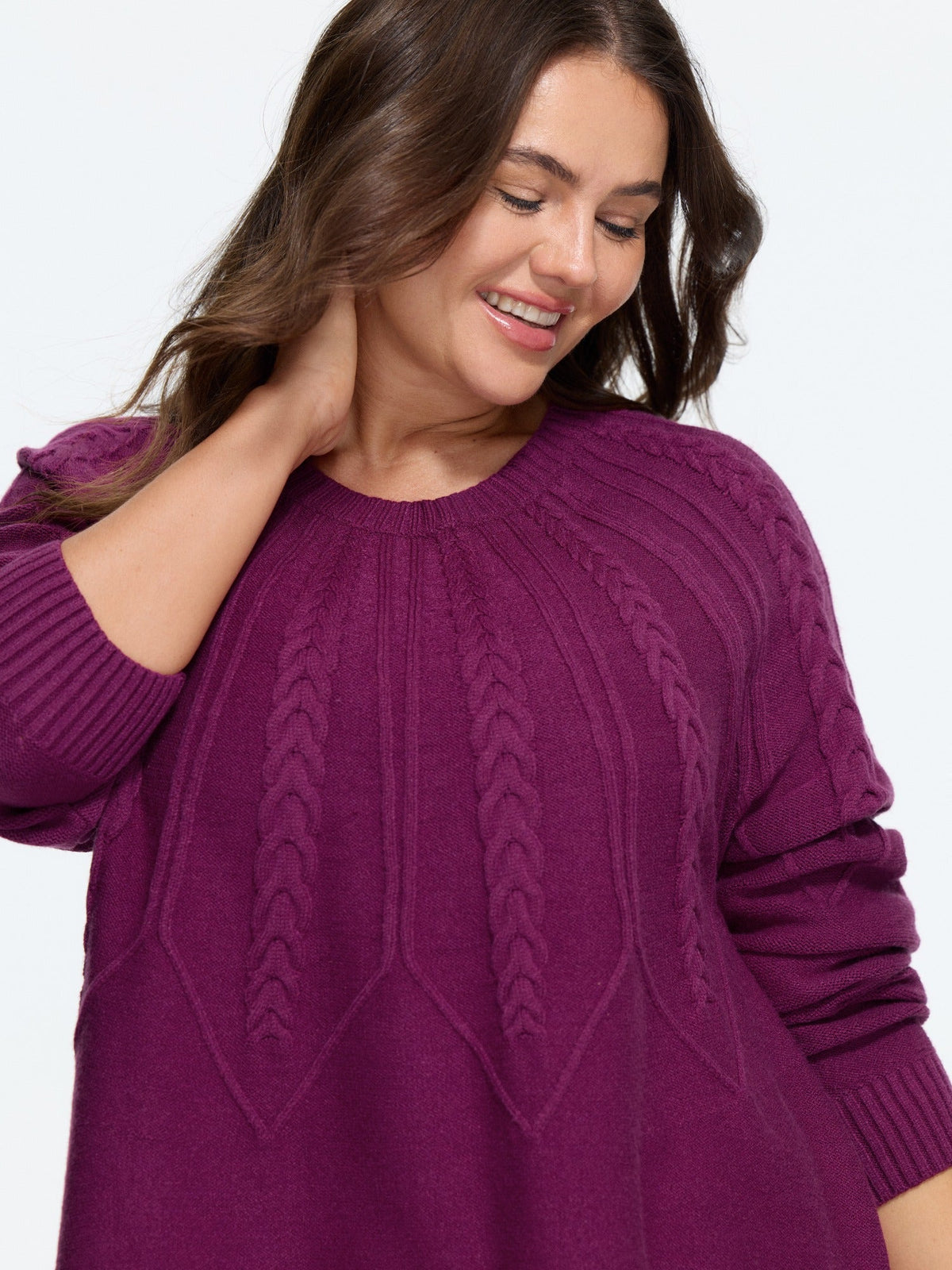 Textured Curved Hem Loose Fit Cable Knit Pullover
