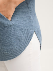 Cable Knit Curvy Hem Hooded Pullover