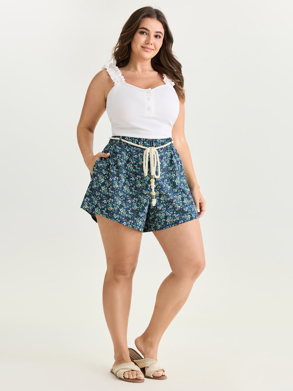 Floral Print Rope Tie Waist Shorts