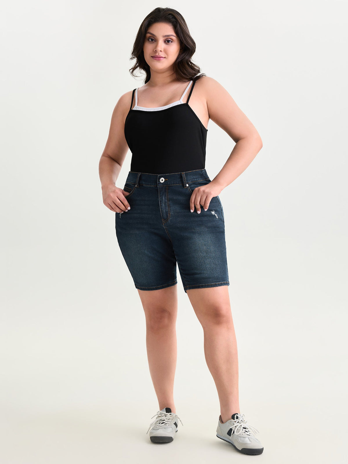 Stretchy Back Elastic Waistband Denim Shorts